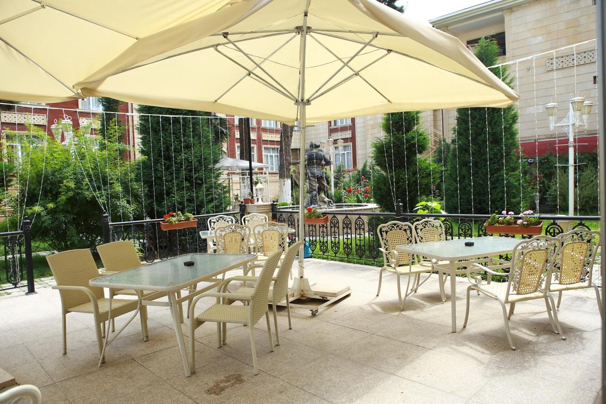 Deluxe Hotel Ganja Exterior foto